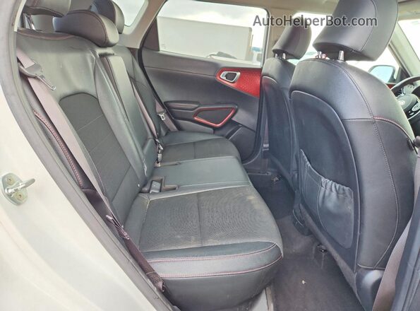 KNDJ53AF0M7787166 2021 KIA SOUL White უკანა სალონის ხედი