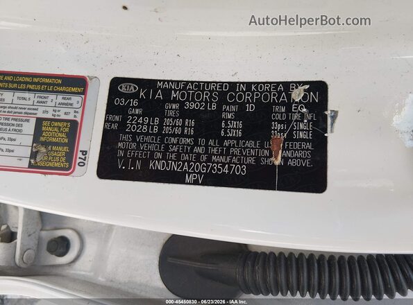 KNDJN2A20G7354703 2016 KIA SOUL White Engine compartment view