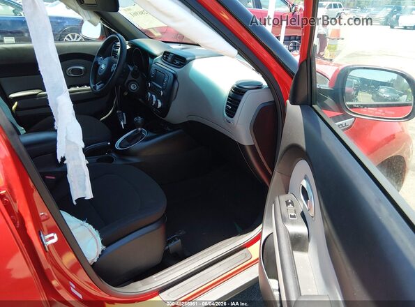 KNDJN2A20K7677979 2019 KIA SOUL Красный Вид салона спереди