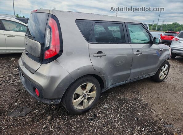 KNDJN2A21J7572902 2018 KIA SOUL Gray Tył prawy