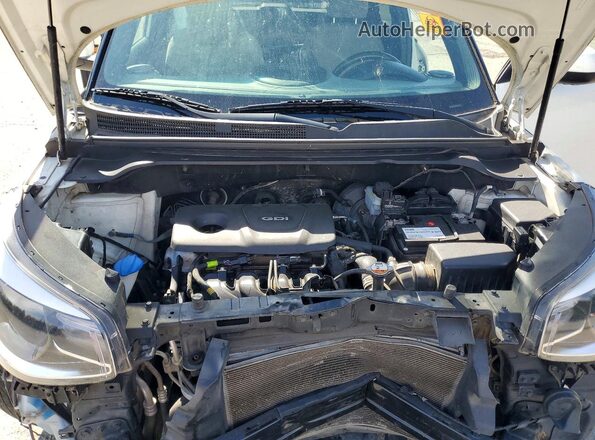 KNDJN2A23K7695912 2019 KIA SOUL White 