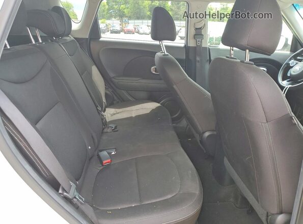 KNDJN2A24H7478197 2017 KIA SOUL White 