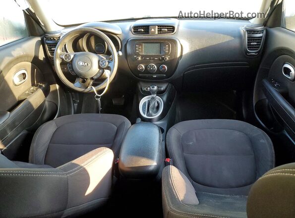 KNDJN2A26H7424674 2017 KIA SOUL White წინა პანელის ხედი