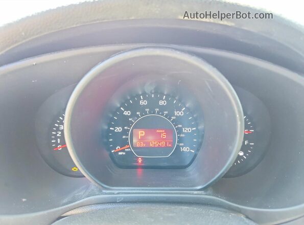 KNDJN2A26J7561572 2018 KIA SOUL Silver ხელსაწყოთა პანელის ხედი
