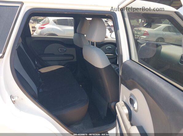 KNDJN2A29G7319254 2016 KIA SOUL White VIN կոդի պիտակի տեսք