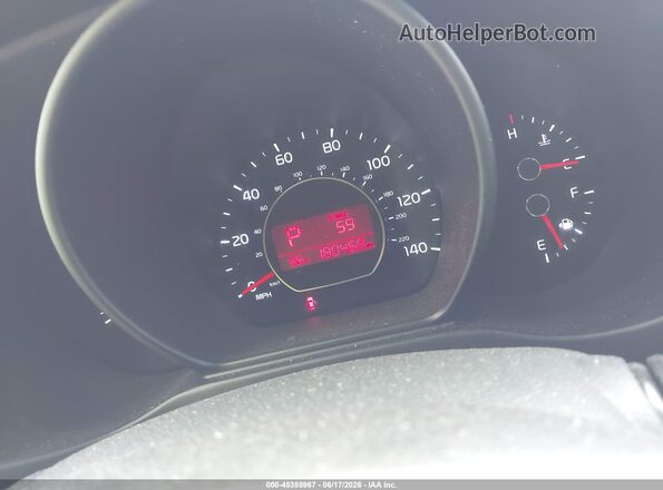 KNDJN2A29K7002597 2019 KIA SOUL White 