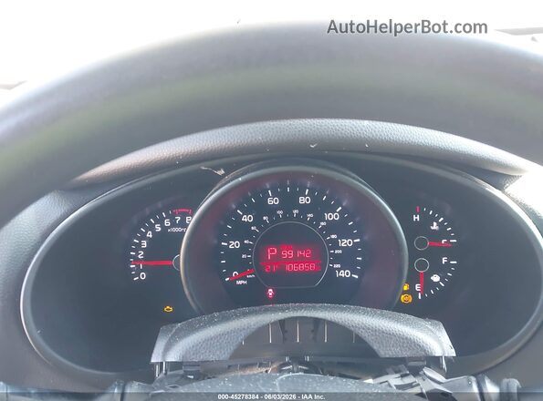 KNDJN2A2XG7313561 2016 KIA SOUL Gray Rear seats view
