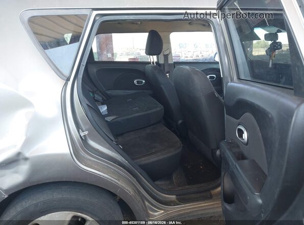 KNDJN2A2XG7357432 2016 KIA SOUL Gray 