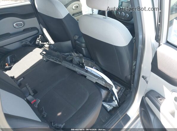 KNDJN2A2XH7466894 2017 KIA SOUL Серебряный Вид наклейки с VIN-кодом