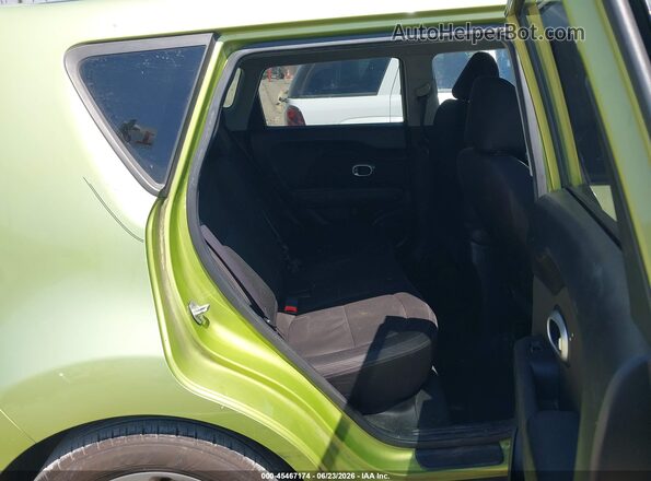KNDJN2A2XH7881648 2017 KIA SOUL Green Vista de la etiqueta del VIN