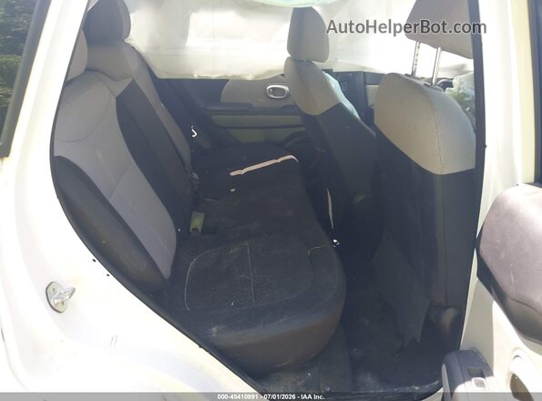 KNDJN2A2XK7912002 2019 KIA SOUL White Вид наклейки з VIN-кодом