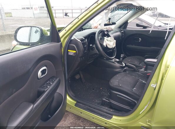 KNDJP3A52H7880469 2017 KIA SOUL Зеленый 