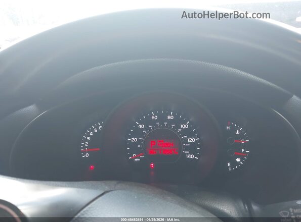 KNDJP3A57J7511063 2018 KIA SOUL Белый Вид задних сидений