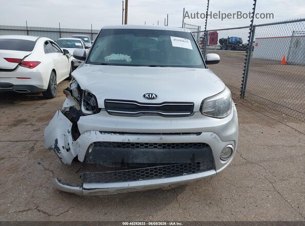 KNDJP3A57K7662437 2019 KIA SOUL Серебряный Вид щитка приборов
