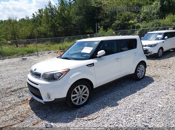 KNDJP3A58J7904084 2018 KIA SOUL White Առջևի ձախ երեք քառորդ տեսարան