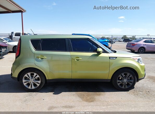 KNDJP3A5XG7826612 2016 KIA SOUL Green Սալոնի հետևի տեսք