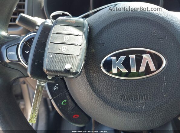 KNDJP3A5XJ7530478 2018 KIA SOUL Gray 