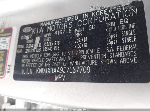 KNDJX3AA9J7537709 2018 KIA SOUL Gray Engine compartment view