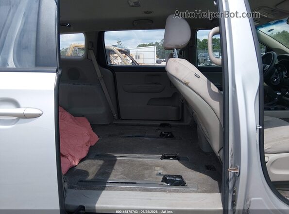 KNDMA5C11J6401538 2018 KIA SEDONA Silver Widok naklejki z numerem VIN
