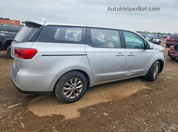 KNDMA5C18K6572238 2019 KIA SEDONA Серебряный Задняя правая четверть