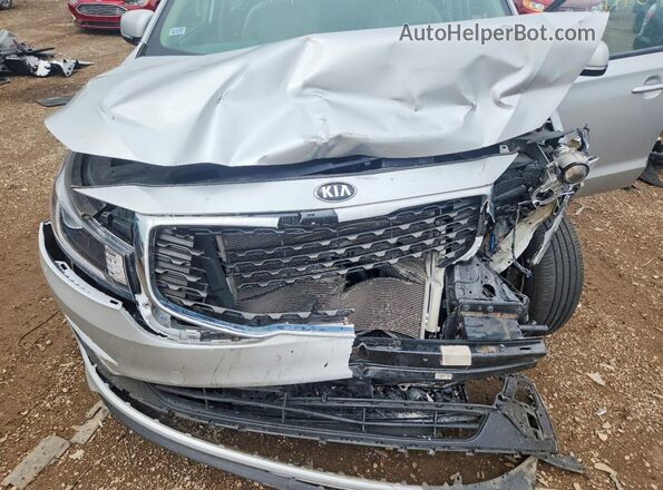 KNDMA5C18K6572238 2019 KIA SEDONA Серебряный Вид задней части салона