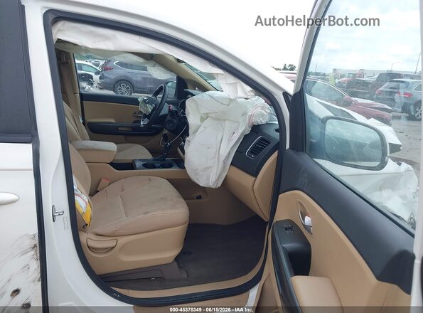 KNDMB5C10G6119736 2016 KIA SEDONA White Widok wnętrza z przodu