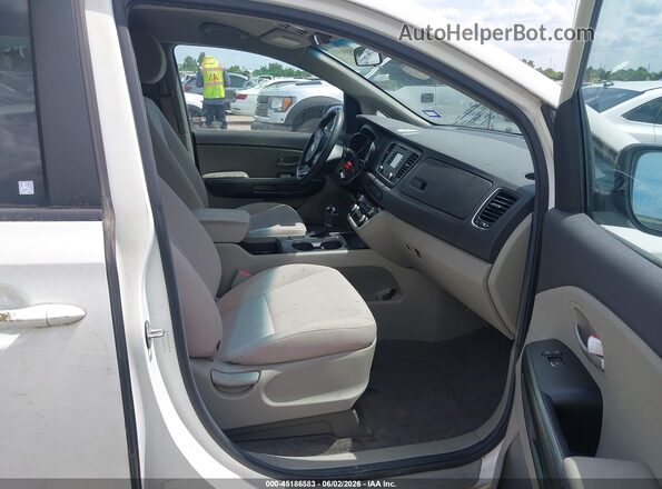 KNDMB5C10H6230854 2017 KIA SEDONA White Սալոնի դիմացի տեսք