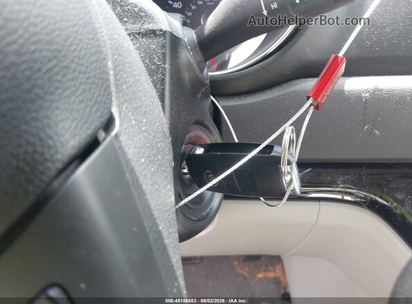 KNDMB5C10H6230854 2017 KIA SEDONA White Առջևի վահանակի տեսք