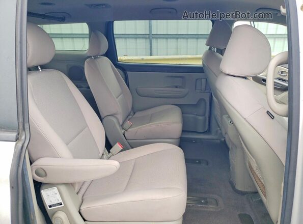 KNDMB5C10H6306864 2017 KIA SEDONA Silver 