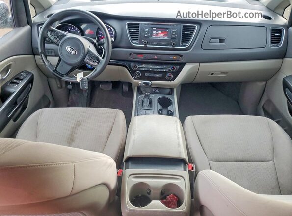 KNDMB5C12G6146470 2016 KIA SEDONA Charcoal Dashboard view