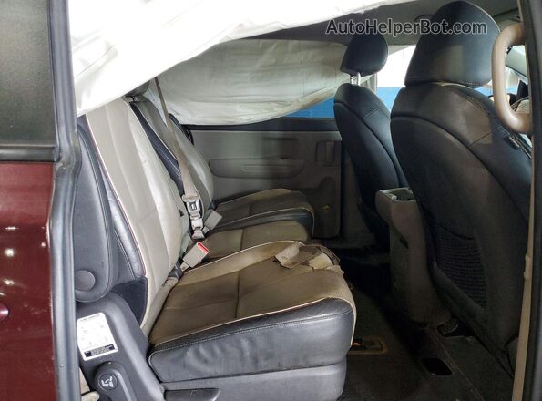KNDMB5C12H6315422 2017 KIA SEDONA Burgundy Սալոնի հետևի տեսք