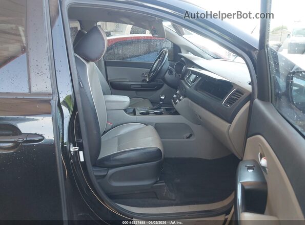 KNDMB5C12L6580785 2020 KIA SEDONA Black Front interior view