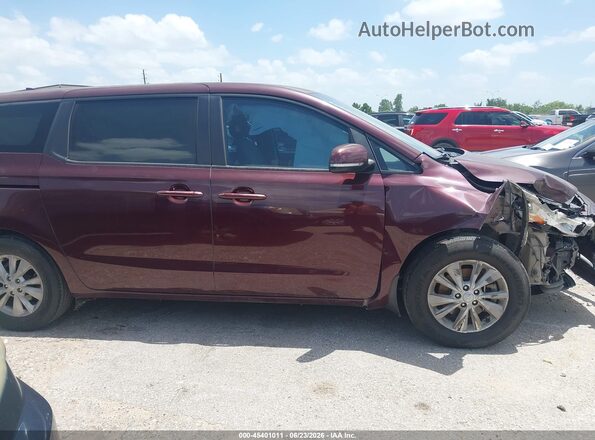 KNDMB5C13J6379183 2018 KIA SEDONA Burgundy Widok wnętrza z tyłu