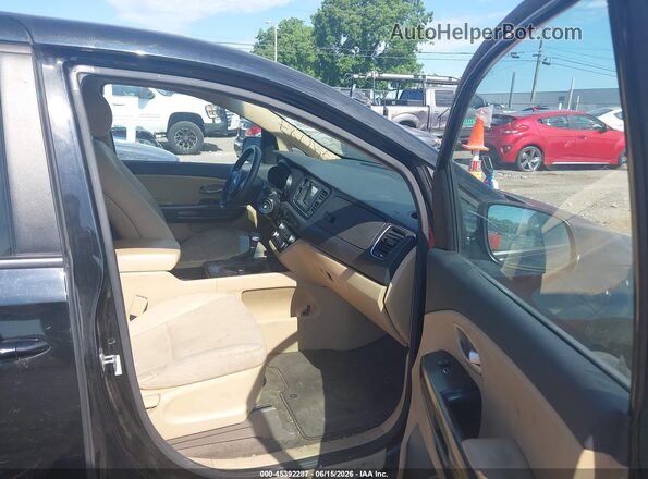 KNDMB5C13J6387803 2018 KIA SEDONA Black 