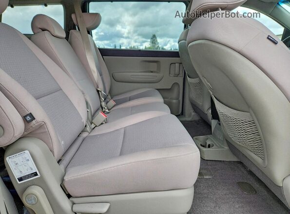 KNDMB5C14G6198599 2016 KIA SEDONA Silver Հետևի նստատեղերի տեսք