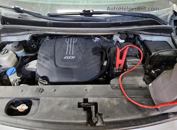 KNDMB5C14H6242411 2017 KIA SEDONA Серебряный Вид подкапотного пространства