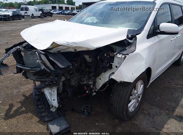 KNDMB5C14H6339723 2017 KIA SEDONA White Vista frontal