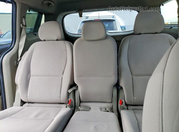 KNDMB5C14L6644292 2020 KIA SEDONA Silver Հետևի նստատեղերի տեսք