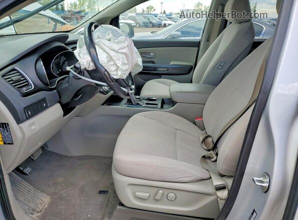 KNDMB5C14L6644292 2020 KIA SEDONA Silver Սալոնի դիմացի տեսք