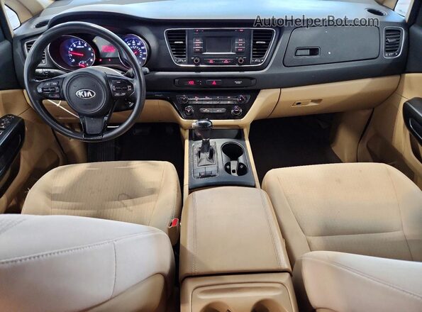 KNDMB5C15H6243907 2017 KIA SEDONA White Widok deski rozdzielczej