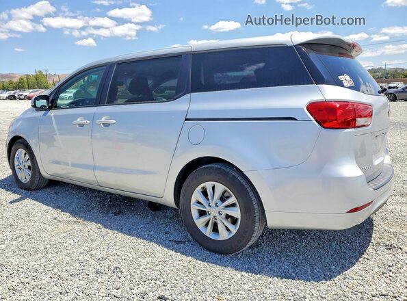 KNDMB5C15J6396616 2018 KIA SEDONA Silver 