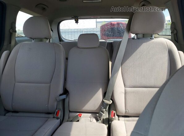 KNDMB5C15L6656807 2020 KIA SEDONA Gray Rear seats view