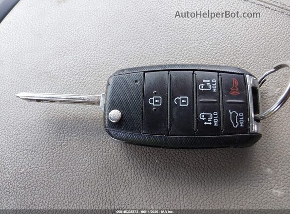 KNDMB5C16H6233838 2017 KIA SEDONA Black Dashboard view