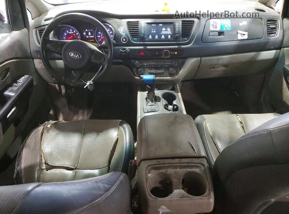 KNDMB5C16H6250753 2017 KIA SEDONA White Widok deski rozdzielczej