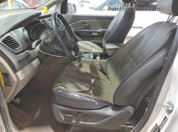 KNDMB5C16H6250753 2017 KIA SEDONA White Widok wnętrza z przodu
