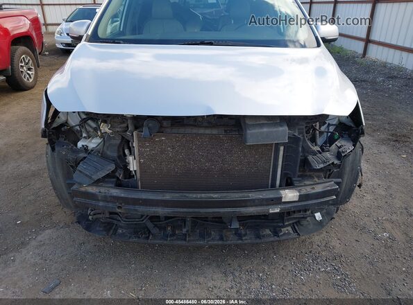 KNDMB5C16J6401838 2018 KIA SEDONA Silver Вид спереду