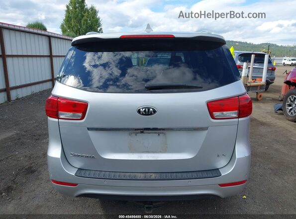 KNDMB5C16J6401838 2018 KIA SEDONA Silver 