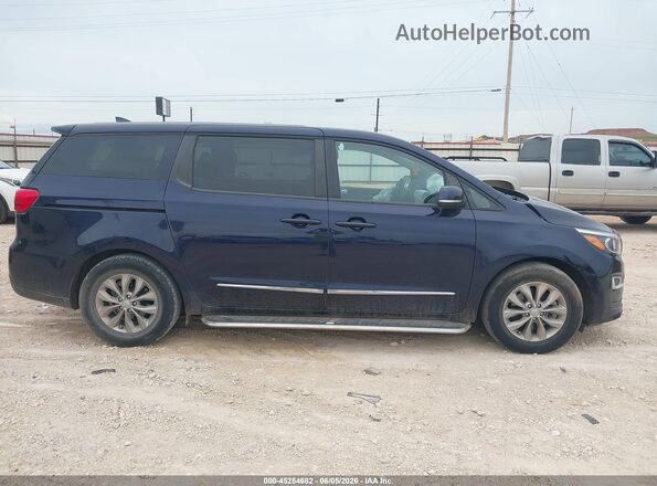 KNDMB5C16M6673777 2021 KIA SEDONA Blue Vista interior trasera