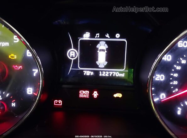 KNDMB5C17G6214763 2016 KIA SEDONA Серебряный 