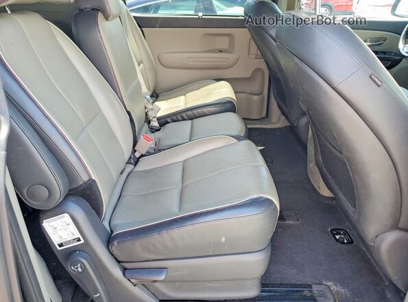 KNDMB5C17H6239874 2017 KIA SEDONA Blue 